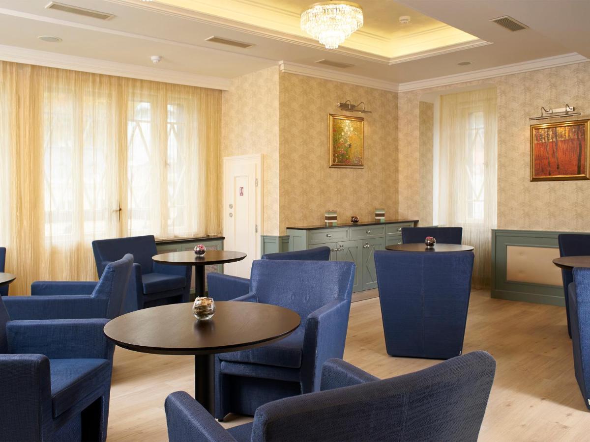 Ea Hotel Elefant Карлови Вари Екстериор снимка