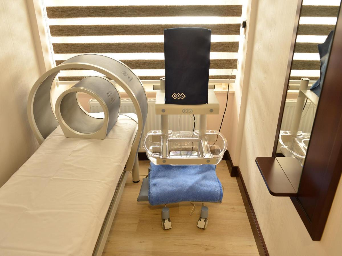 Ea Hotel Elefant Карлови Вари Екстериор снимка