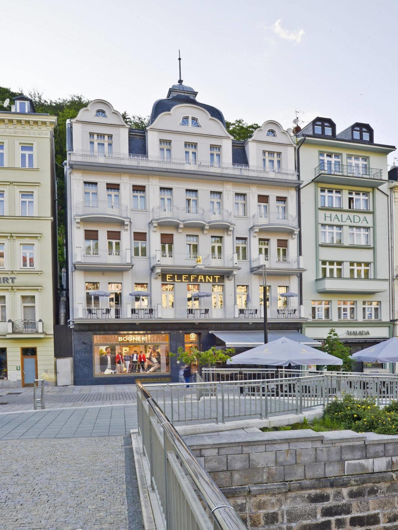 Ea Hotel Elefant Карлови Вари Екстериор снимка